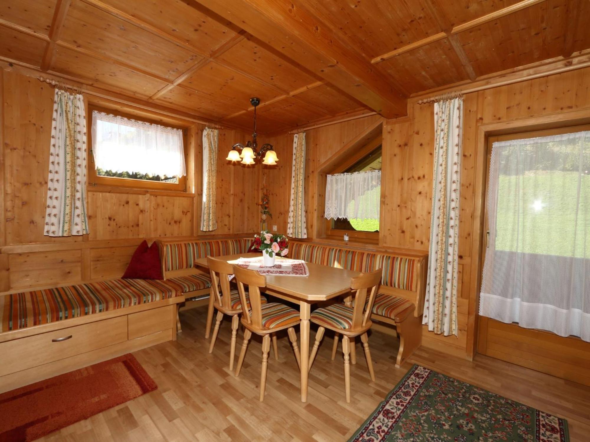 Apartment In Mayrhofen With A Balcony Екстериор снимка