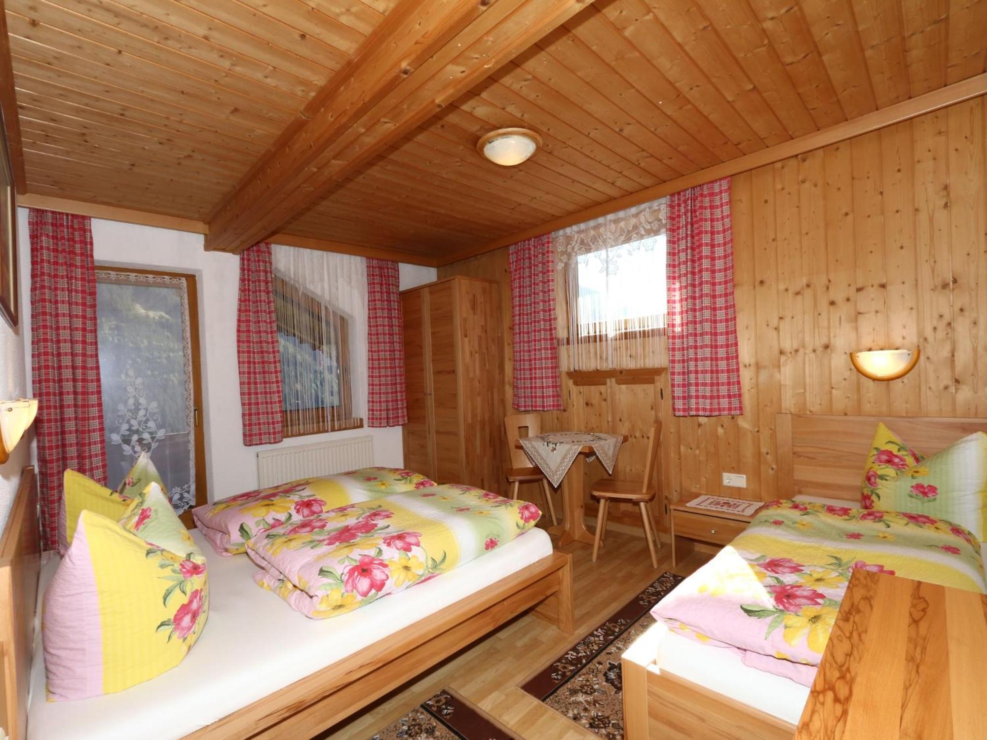 Apartment In Mayrhofen With A Balcony Екстериор снимка