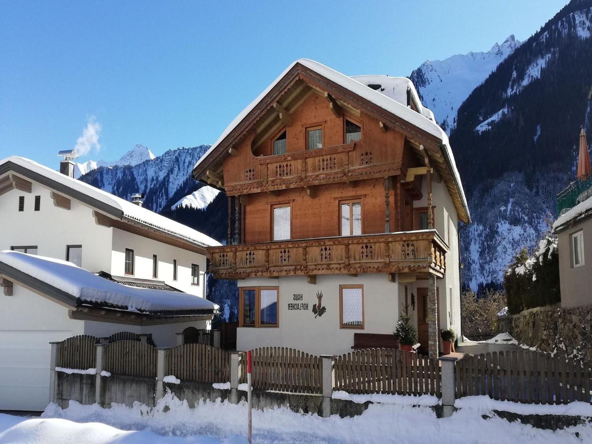 Apartment In Mayrhofen With A Balcony Екстериор снимка