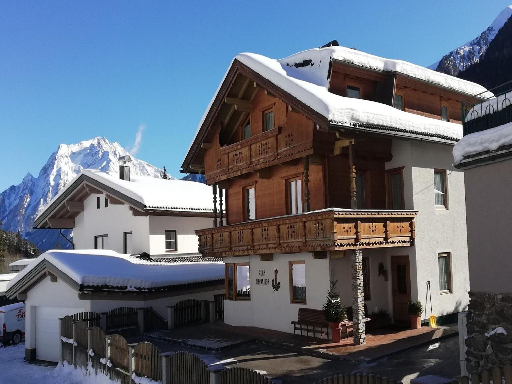 Apartment In Mayrhofen With A Balcony Екстериор снимка