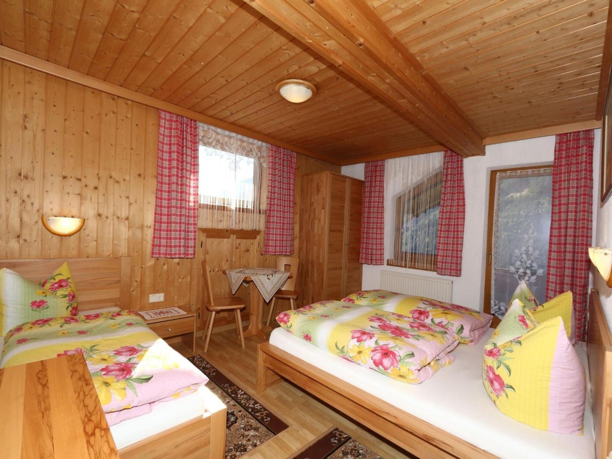 Apartment In Mayrhofen With A Balcony Екстериор снимка