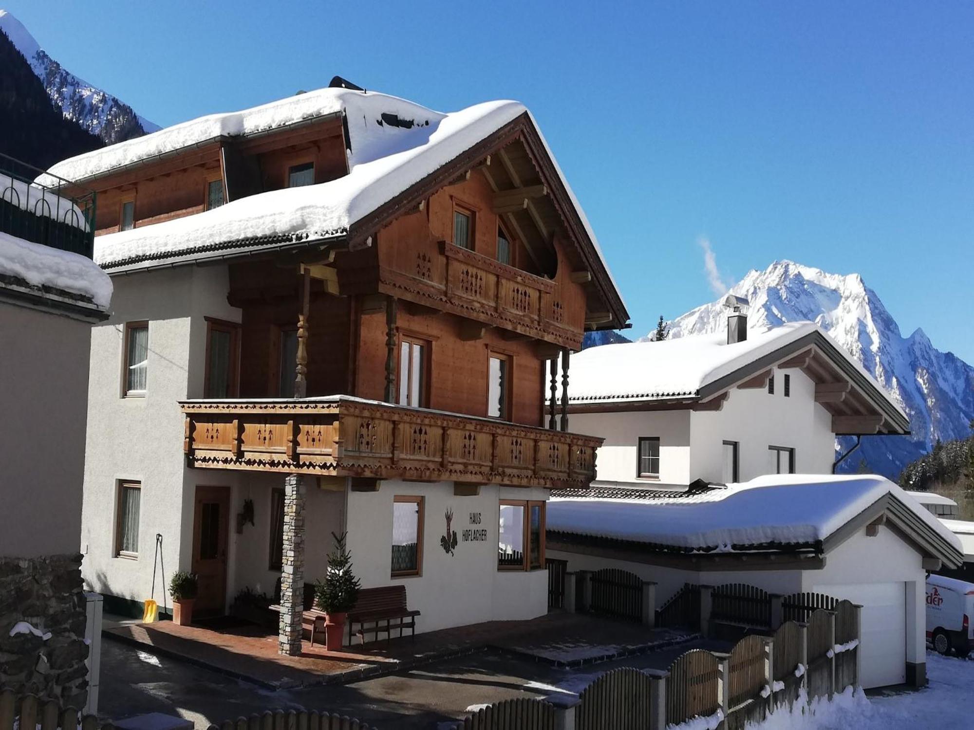 Apartment In Mayrhofen With A Balcony Екстериор снимка